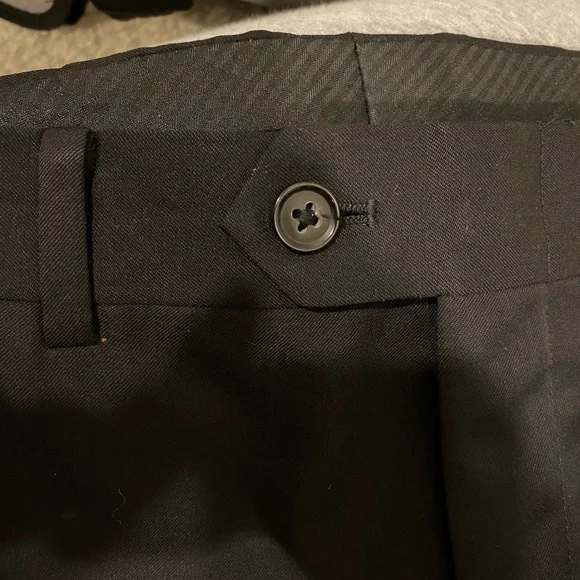 Bar III Men’s Slim fit wool suit black